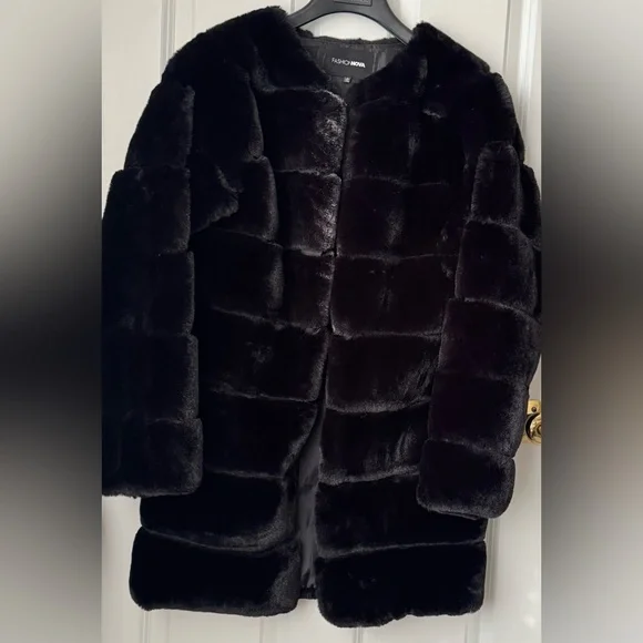 With Love Faux Fur Coat - Black NWOT - Picture 5 of 10